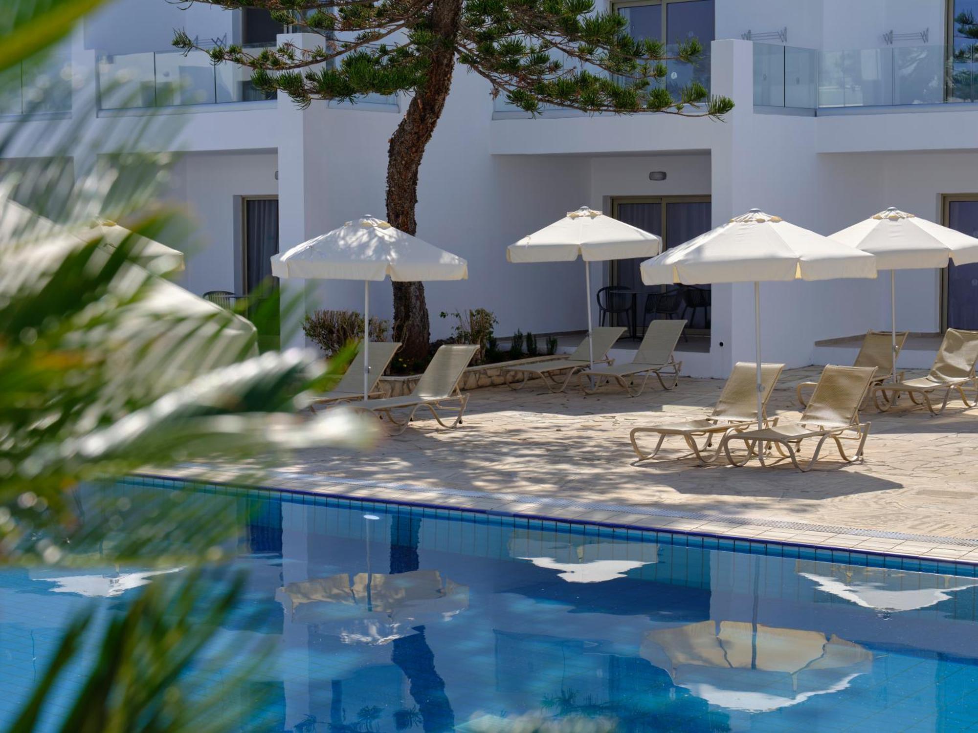 Atlantica Panthea Resort Ayia Napa Exterior foto