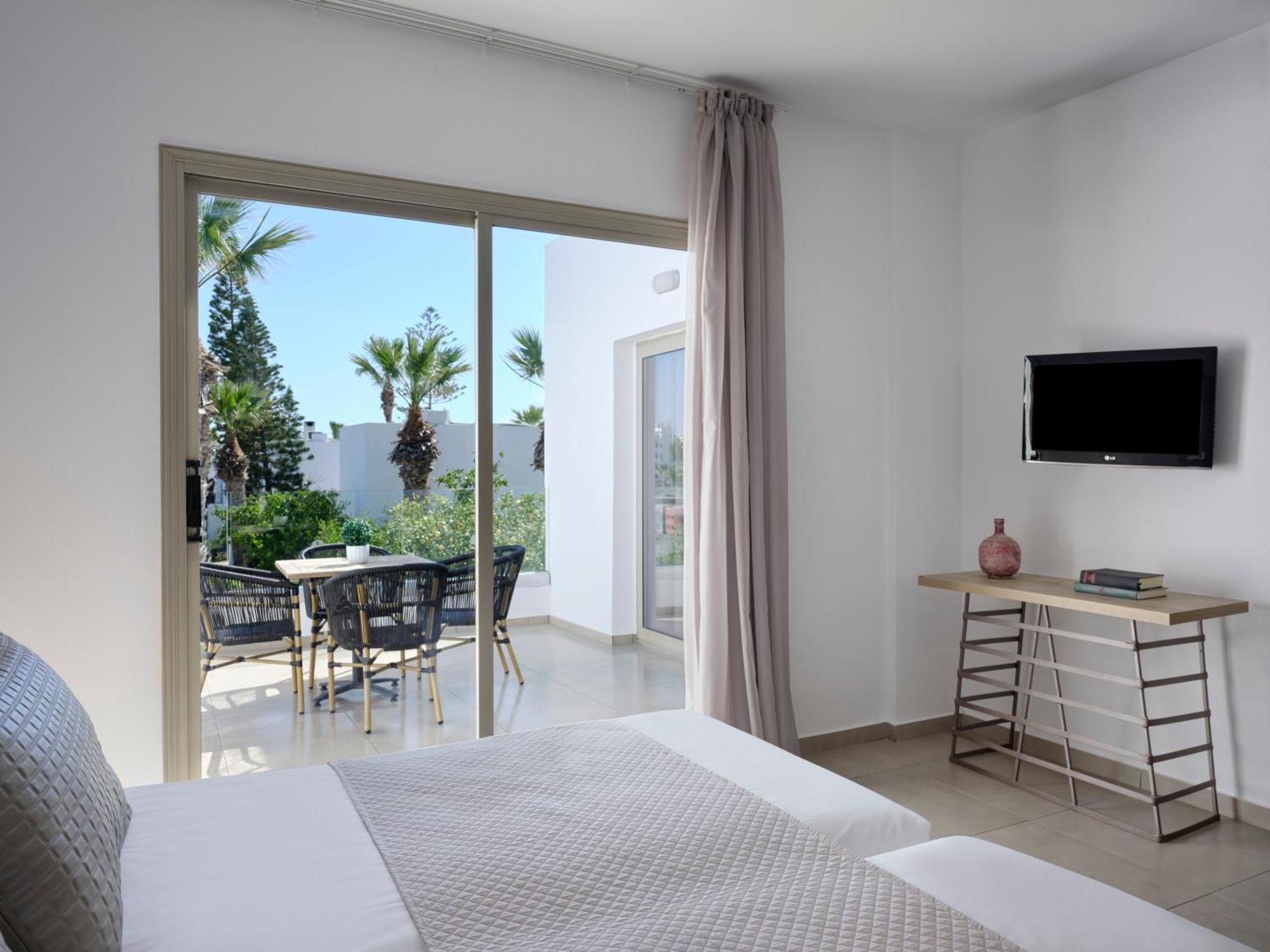 Atlantica Panthea Resort Ayia Napa Exterior foto