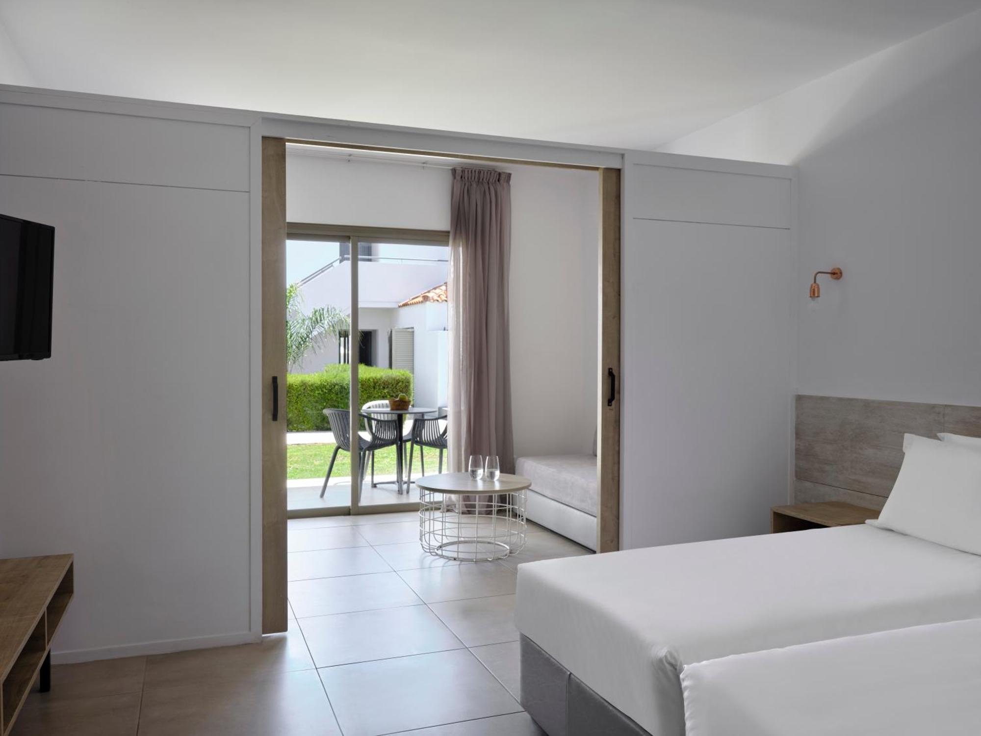Atlantica Panthea Resort Ayia Napa Exterior foto