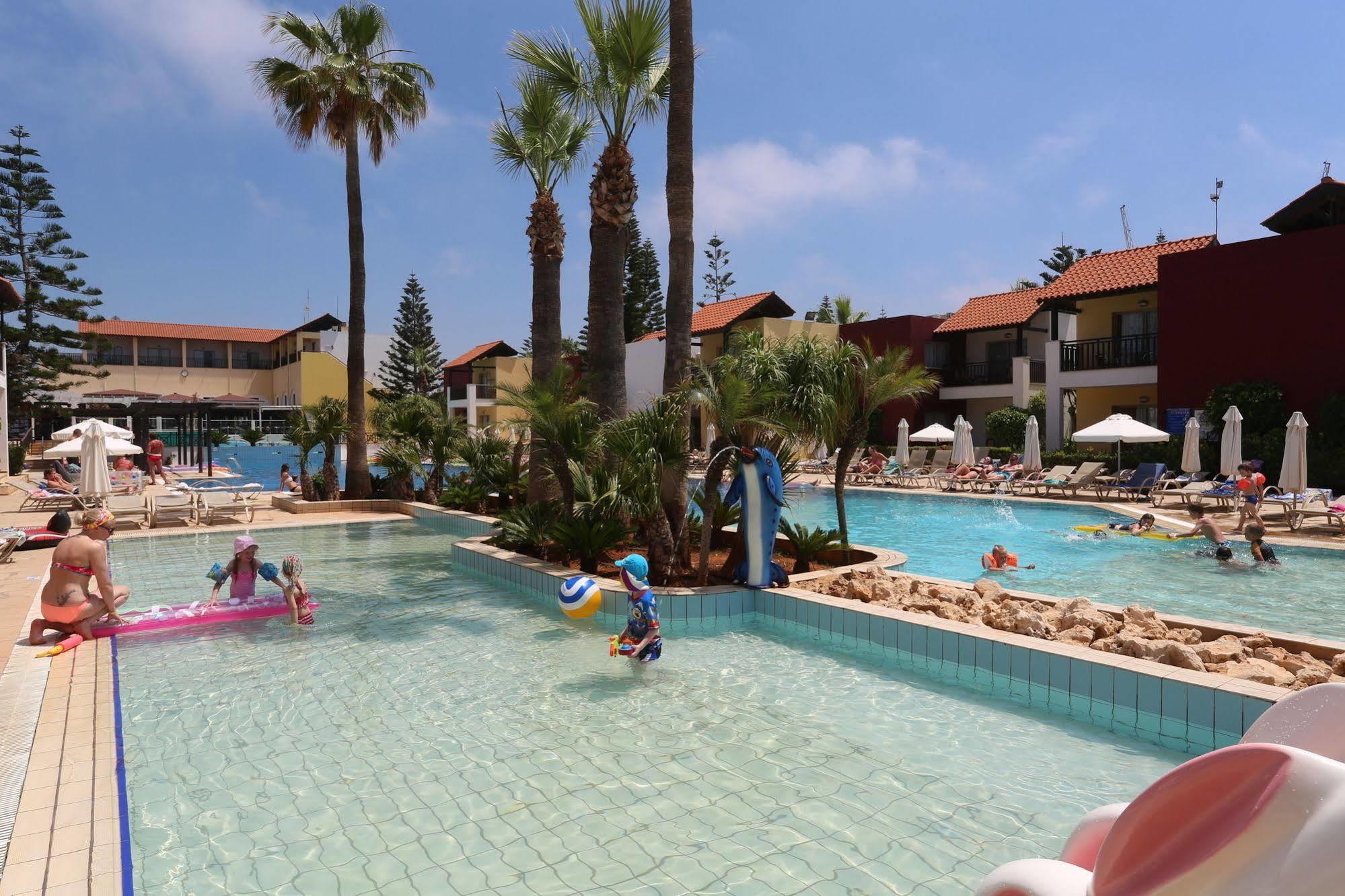 Atlantica Panthea Resort Ayia Napa Exterior foto
