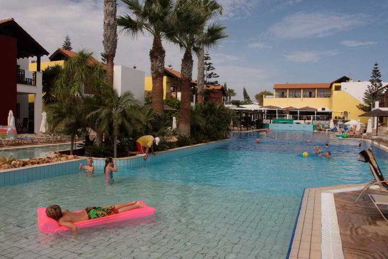 Atlantica Panthea Resort Ayia Napa Exterior foto